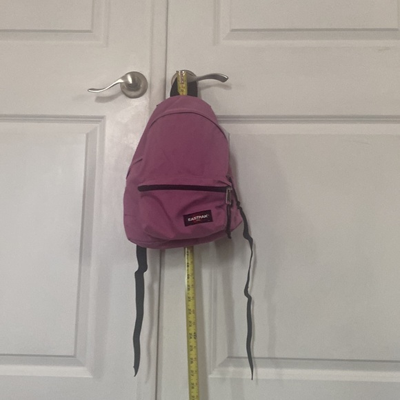Eastpak USA small fuchsia backpack - Picture 4 of 10